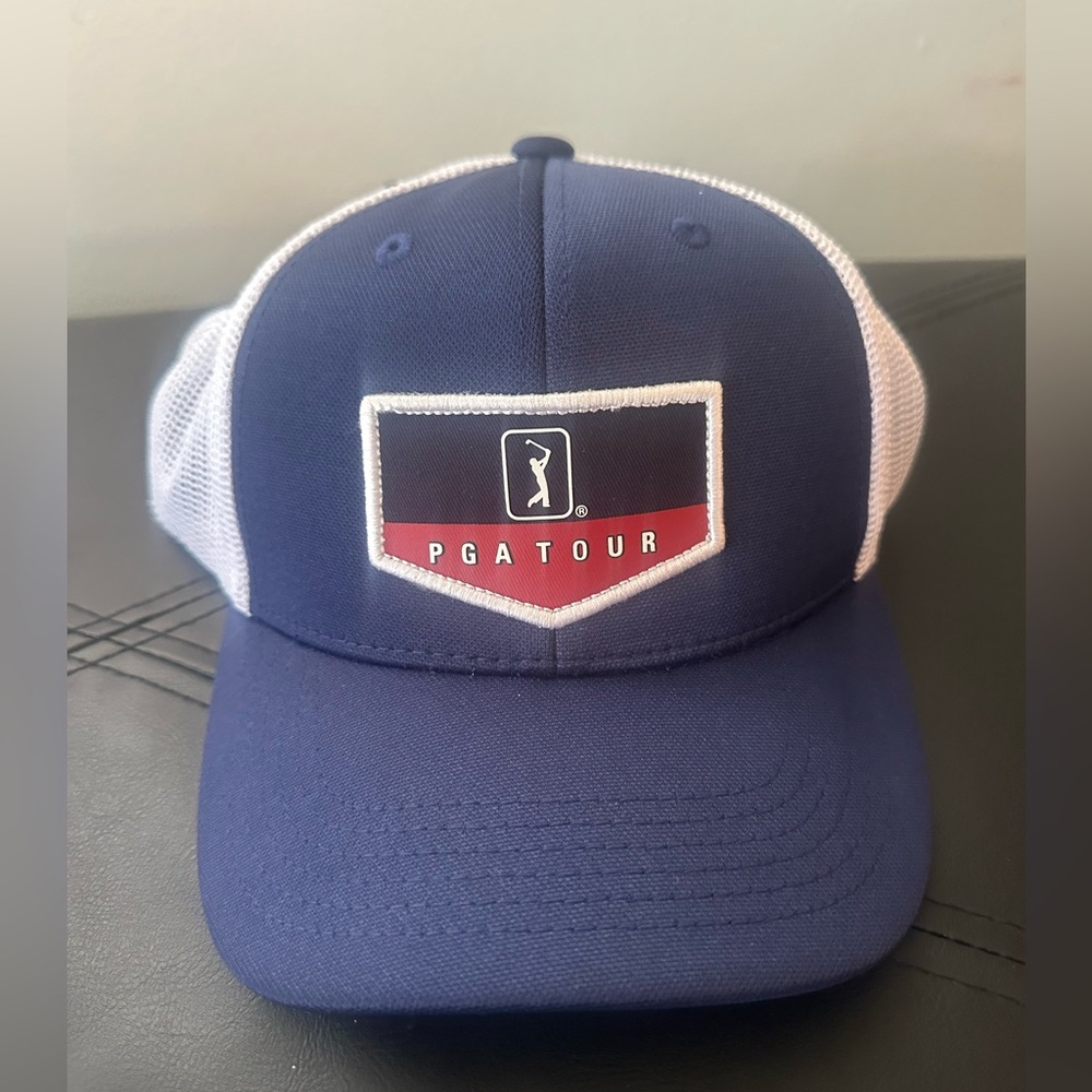 NWT PGA Tour SnapBack Hat in Blue and White